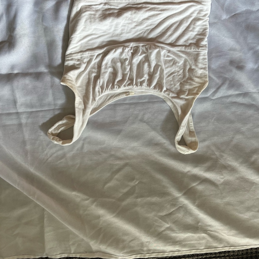 BE COOL Cream Intimate Top